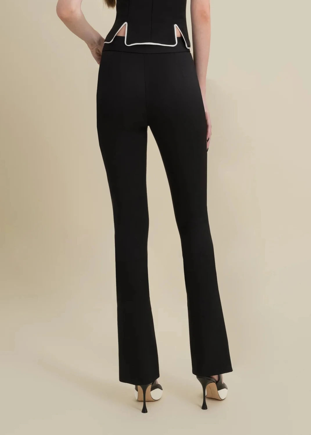 Helix Pant in Black