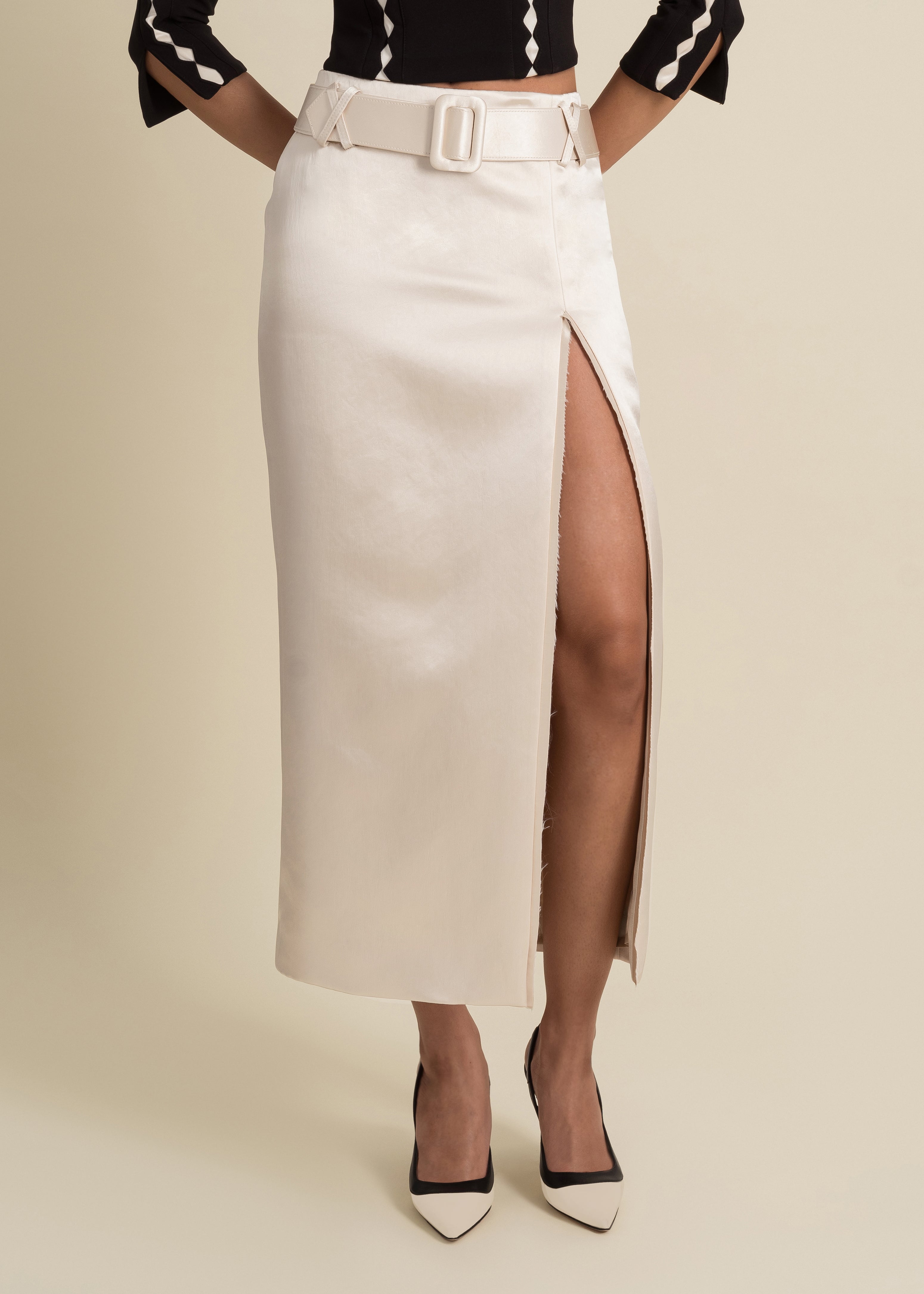 mid-rise skirt